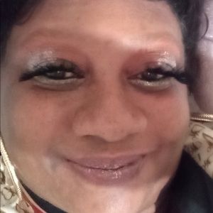 Meet your Posher, Lucille